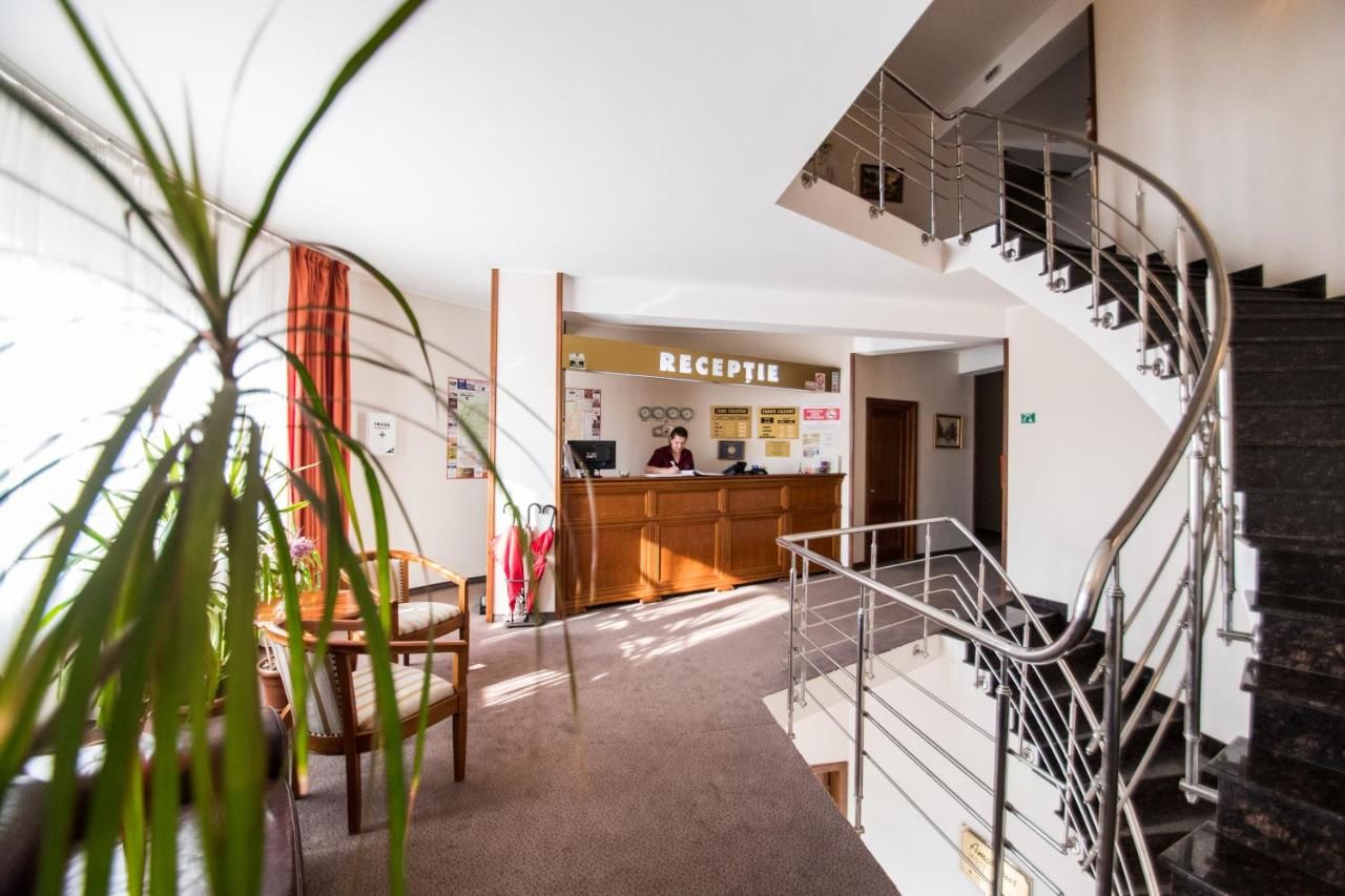 Отель Hotel AmaDeus Фокшани-10