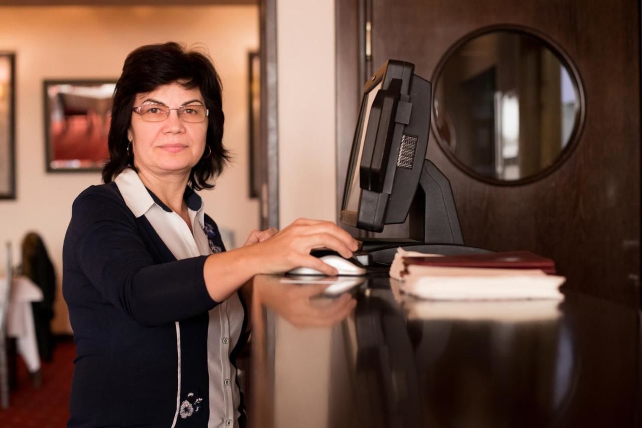 Отель Hotel AmaDeus Фокшани-11